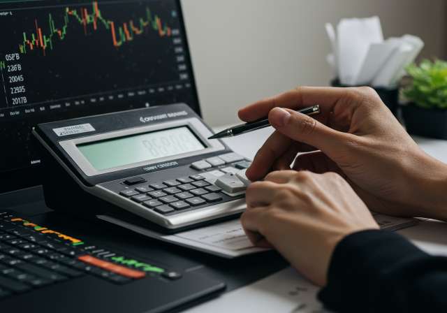 Find the Lowest Option Brokerage Charges in India and Trade Smart